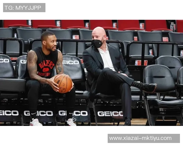 斯普利特称赞克林根防守出色罗威与其配合默契令人印象深刻 斯普利特称赞克林根防守出色罗威与其配合默契令人印象深刻