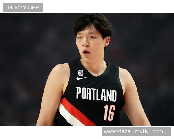 杨瀚森上半场未能登场开拓者暂时领先对手3分继续期待他的表现